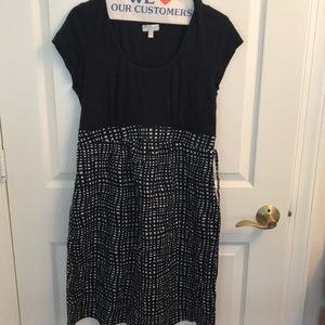 Size medium maternity dress